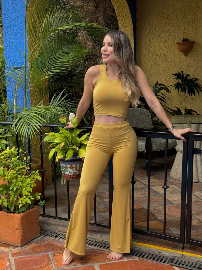 SET AMARILLO PANTALON LICRA