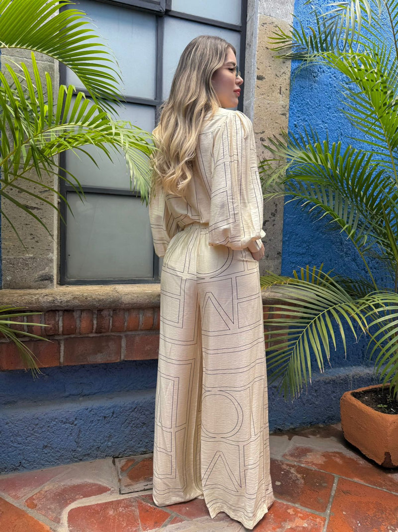 SET BEIGE PANTALON ESTAMPADO