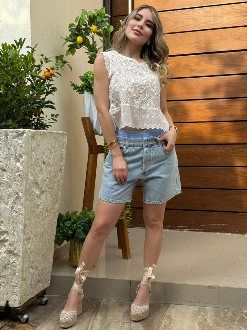 BLUSA BEIGE BORDADA
