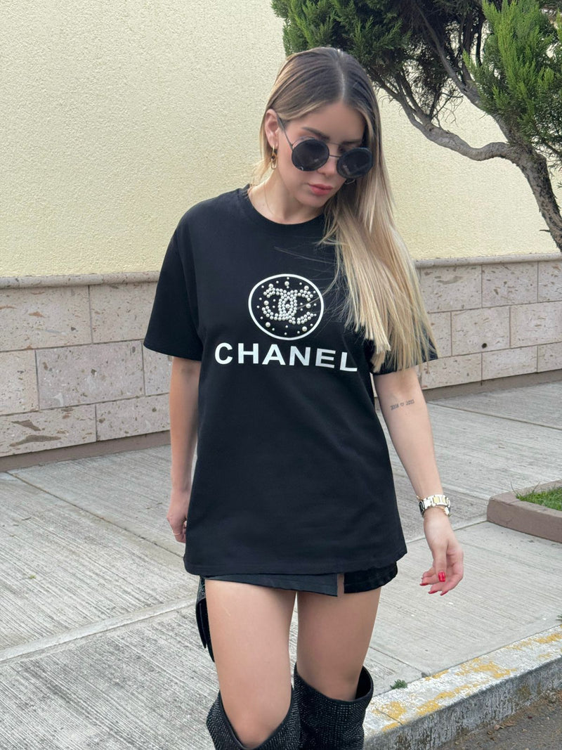 PLAYERA CHANEL NEGRA