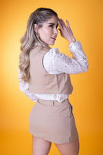 SET BEIGE CHALECO Y FALDA