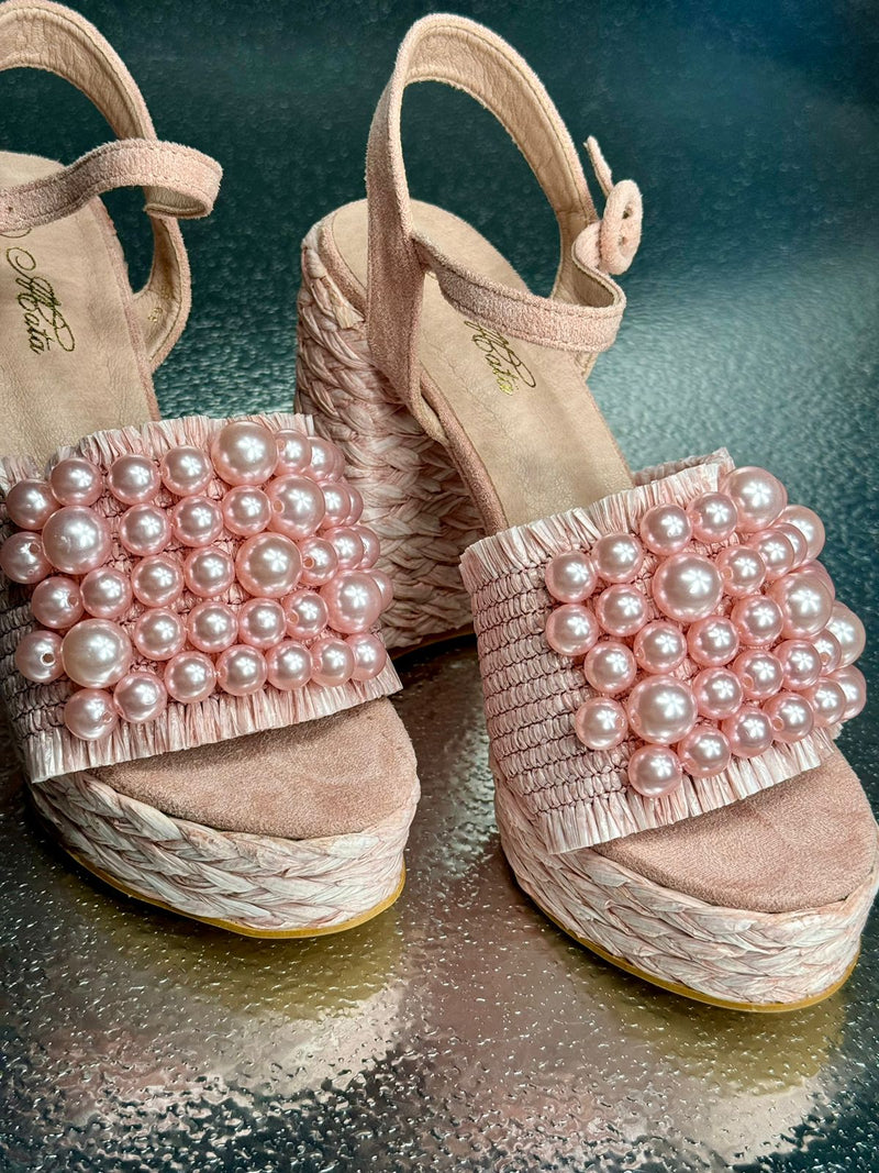 FALL OVER – LINDA SOHO