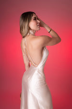 VESTIDO BEIGE SATINADO