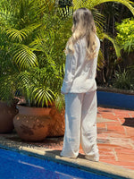 SET BEIGE TEJIDO DETALLE EN LENTEJUELAS