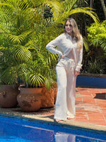 SET BEIGE TEJIDO DETALLE EN LENTEJUELAS